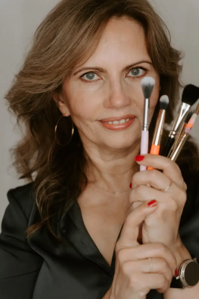 make-up artist aachen best age 2